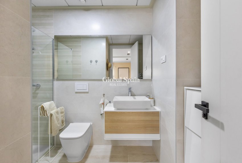 Venta - APARTAMENTO -
TORREVIEJA - Costa Blanca