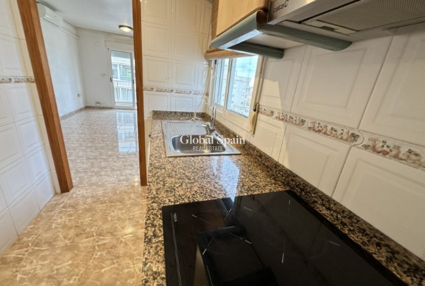 Venta - APARTAMENTO -
TORREVIEJA - Costa Blanca