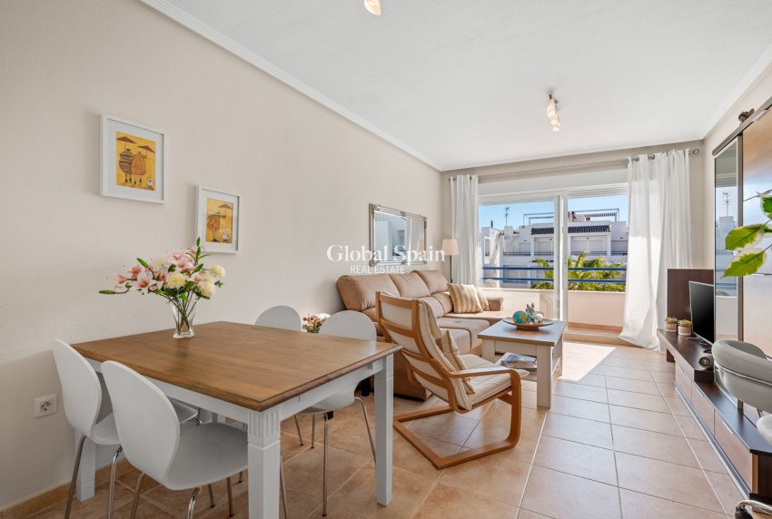 Venta - APARTAMENTO -
TORREVIEJA - Costa Blanca