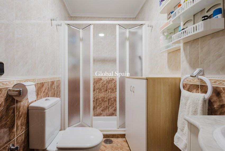 Venta - APARTAMENTO -
TORREVIEJA - Costa Blanca