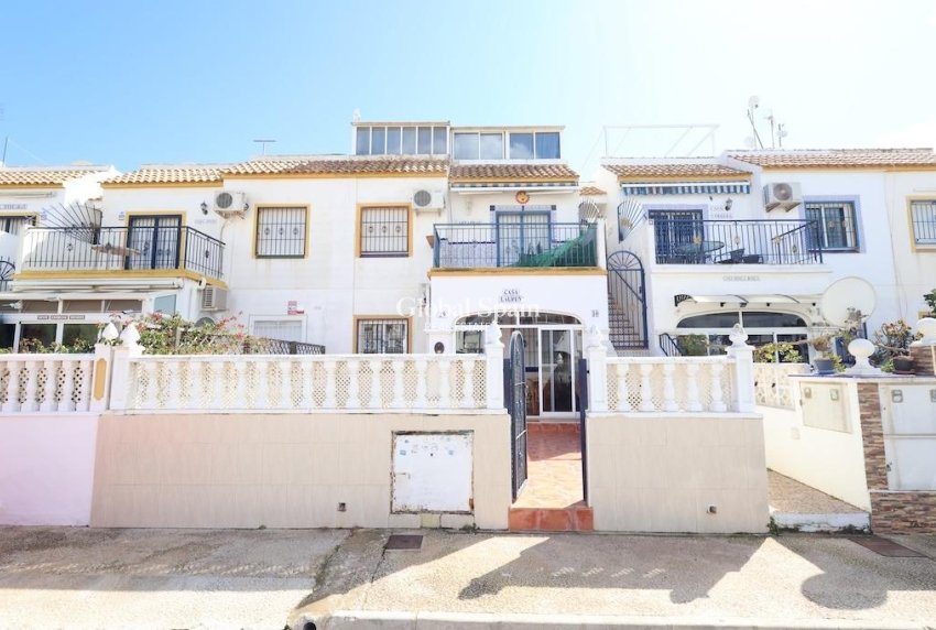 Venta - APARTAMENTO -
TORREVIEJA - Costa Blanca