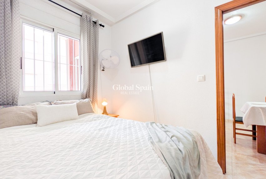 Venta - APARTAMENTO -
TORREVIEJA - Costa Blanca