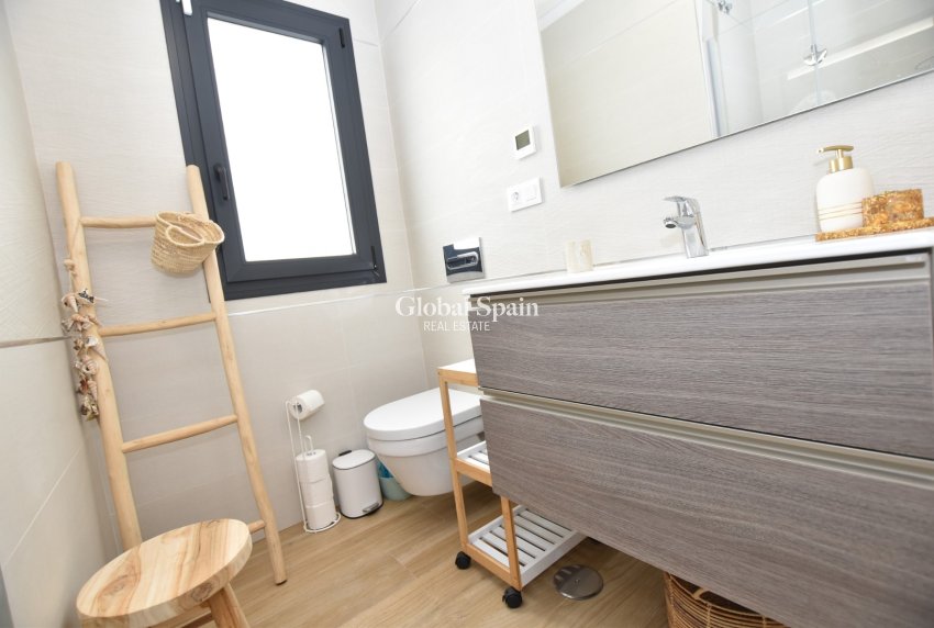 Venta - APARTAMENTO -
TORREVIEJA - Costa Blanca