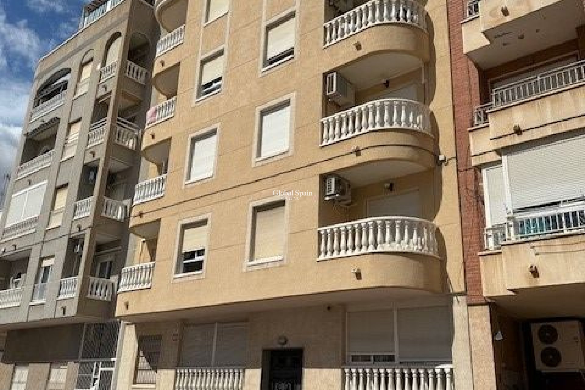 Venta - APARTAMENTO -
TORREVIEJA - Costa Blanca