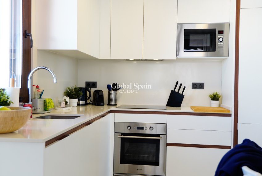 Venta - APARTAMENTO -
TORREVIEJA - Costa Blanca