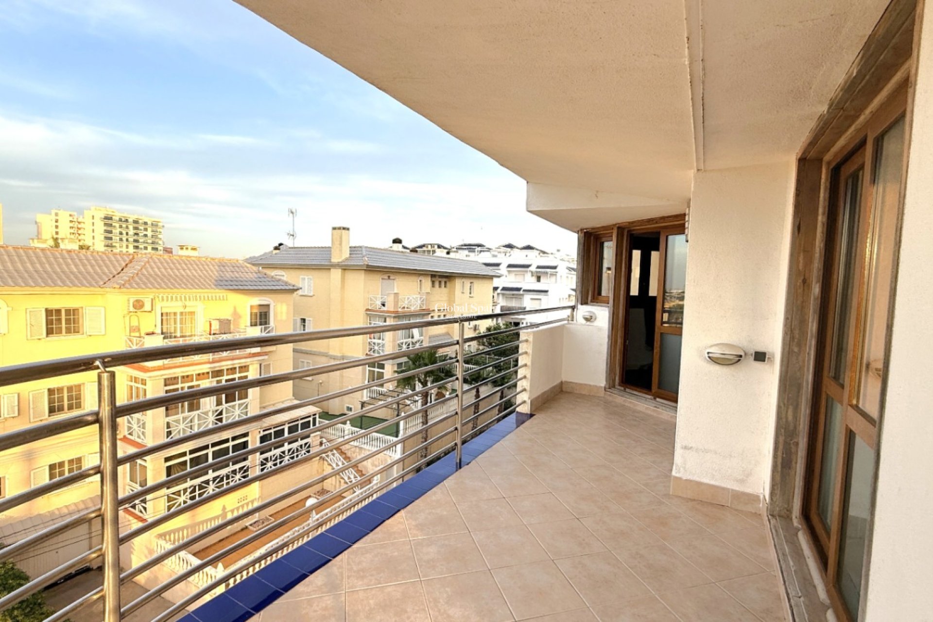 Venta - APARTAMENTO -
TORREVIEJA - Costa Blanca
