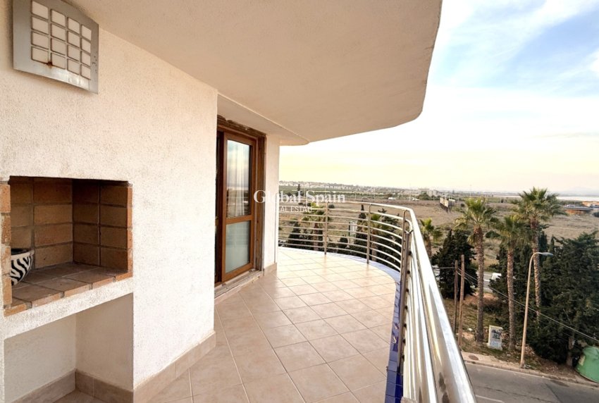 Venta - APARTAMENTO -
TORREVIEJA - Costa Blanca