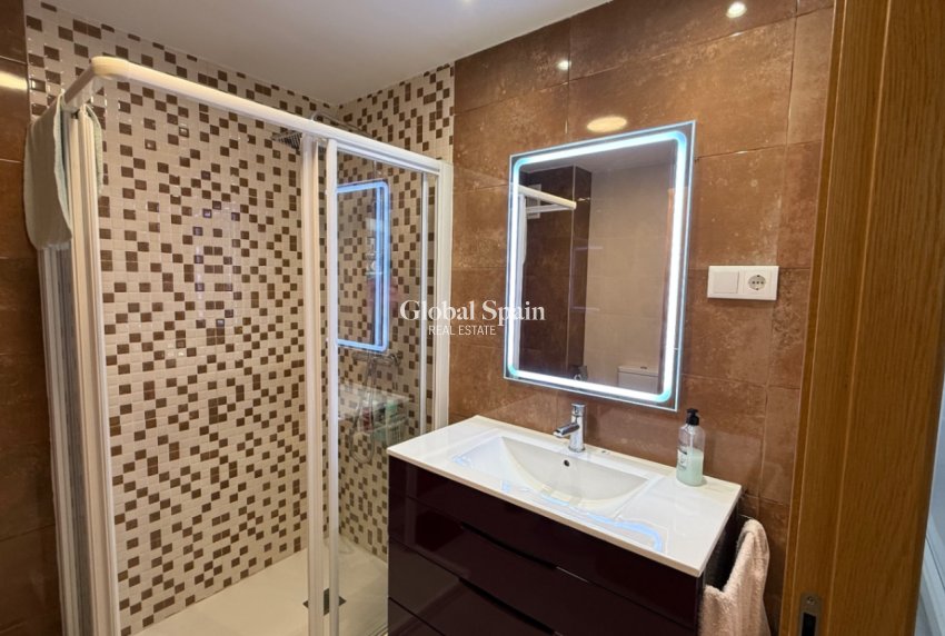 Venta - APARTAMENTO -
TORREVIEJA - Costa Blanca