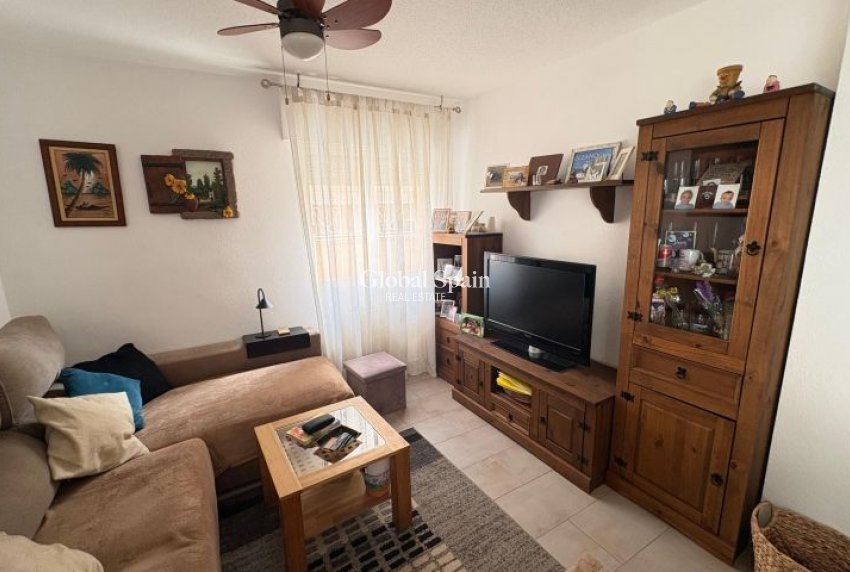 Venta - APARTAMENTO -
TORREVIEJA - Costa Blanca