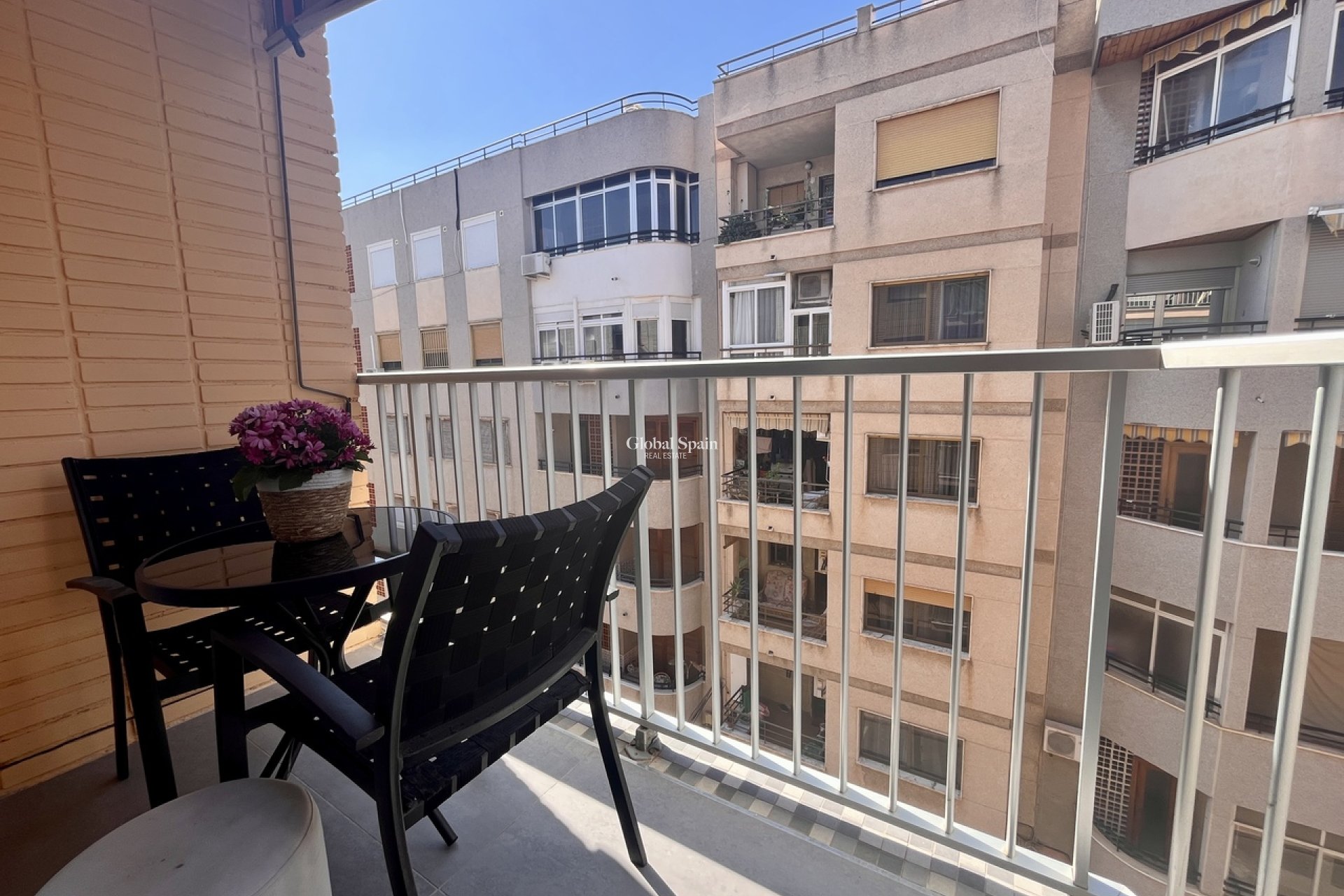 Venta - APARTAMENTO -
TORREVIEJA - Costa Blanca