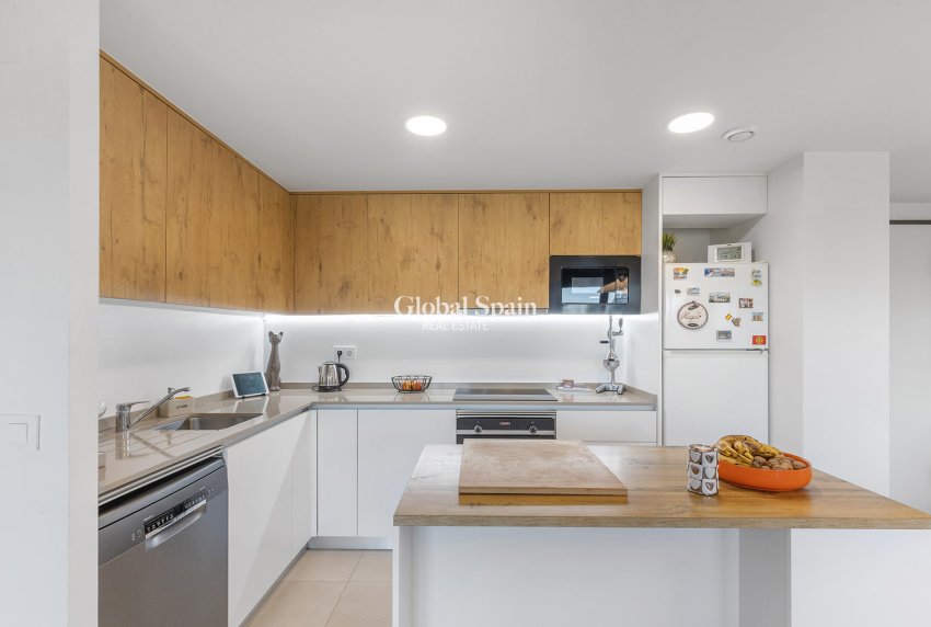 Venta - APARTAMENTO -
TORREVIEJA - Costa Blanca