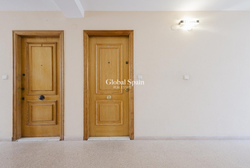 Venta - APARTAMENTO -
TORREVIEJA - Costa Blanca