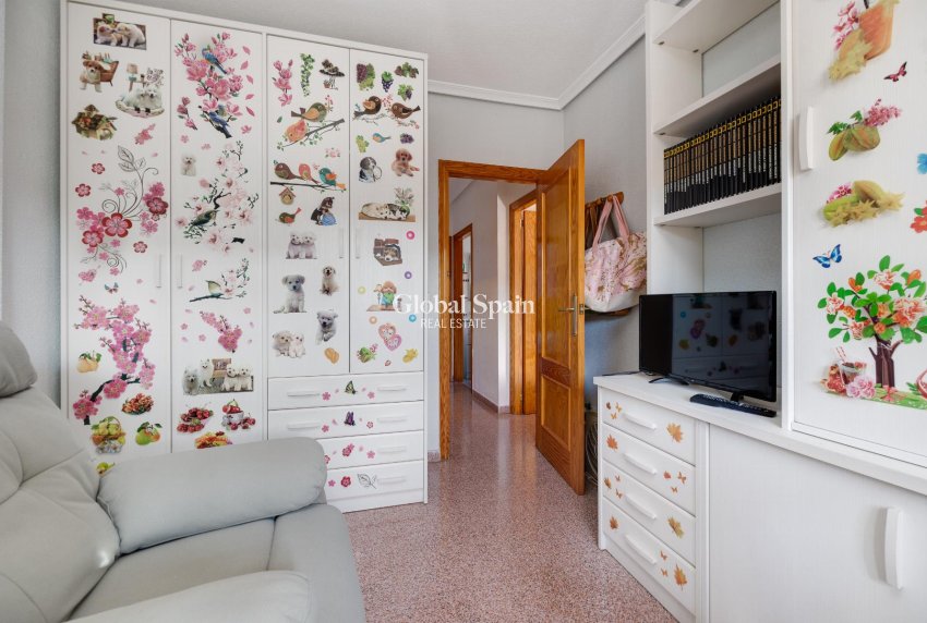 Venta - APARTAMENTO -
TORREVIEJA - Costa Blanca
