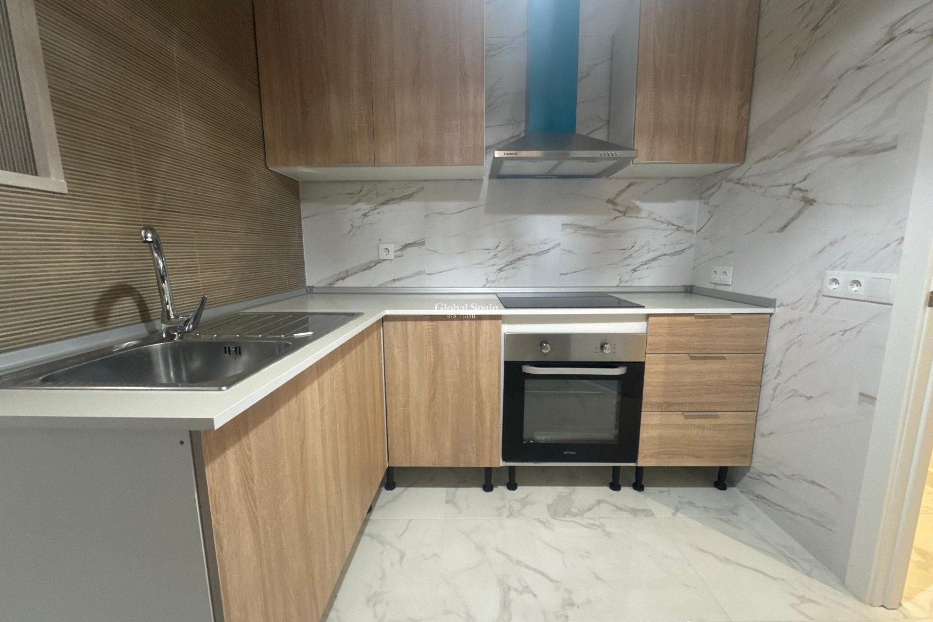 Venta - APARTAMENTO -
TORREVIEJA - Costa Blanca