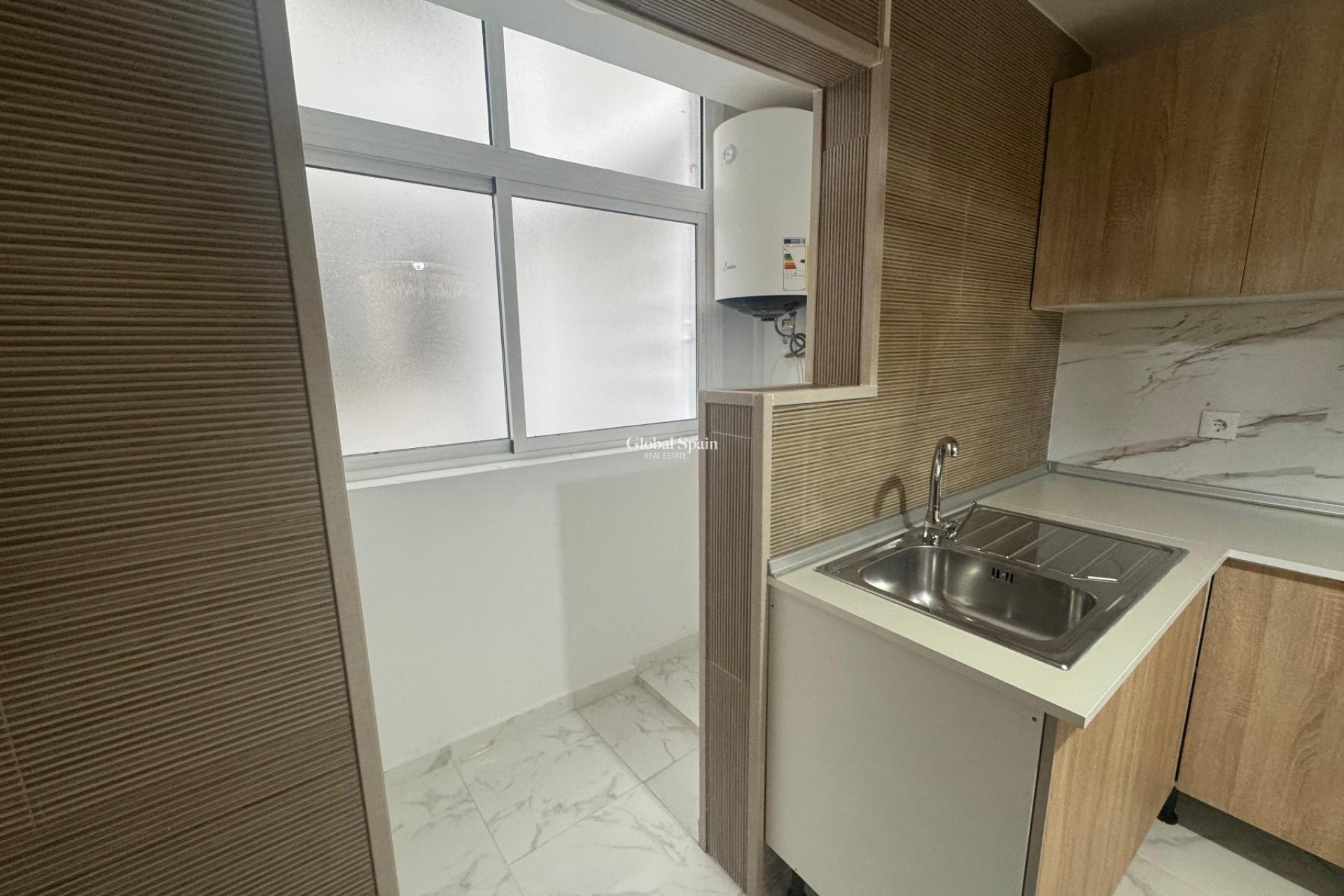 Venta - APARTAMENTO -
TORREVIEJA - Costa Blanca