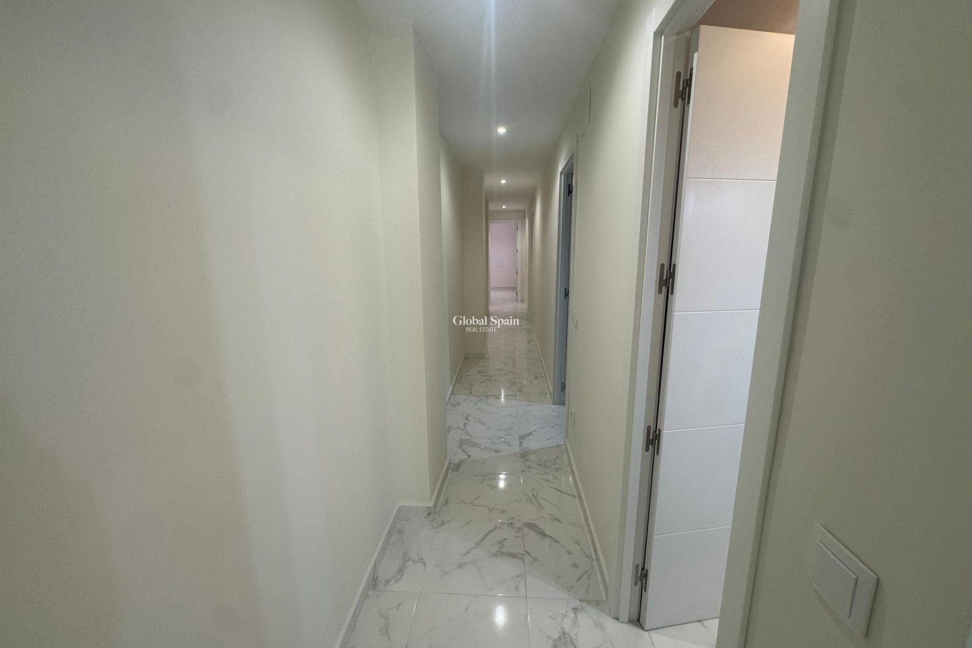 Venta - APARTAMENTO -
TORREVIEJA - Costa Blanca