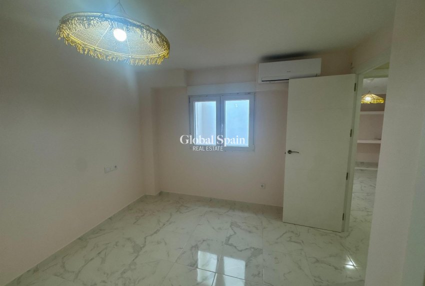 Venta - APARTAMENTO -
TORREVIEJA - Costa Blanca