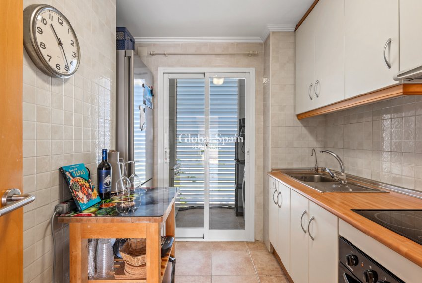 Venta - APARTAMENTO -
TORREVIEJA - Costa Blanca