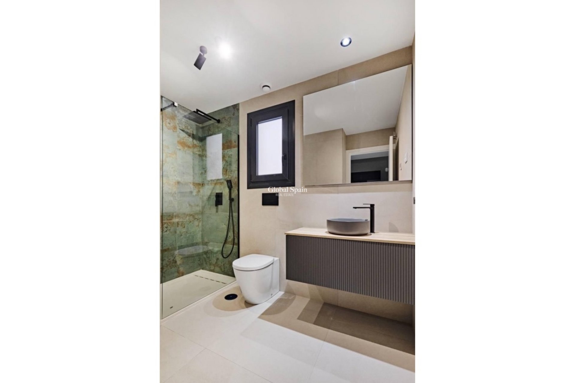 Venta - APARTAMENTO -
TORREVIEJA - Costa Blanca