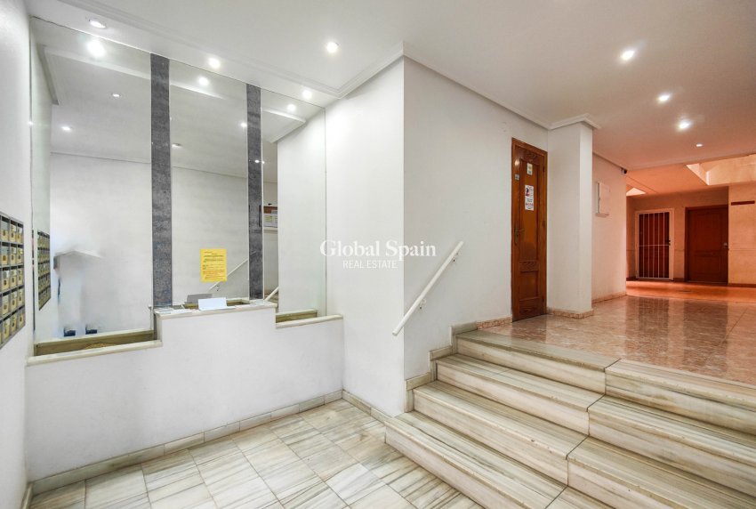 Venta - APARTAMENTO -
TORREVIEJA - Costa Blanca