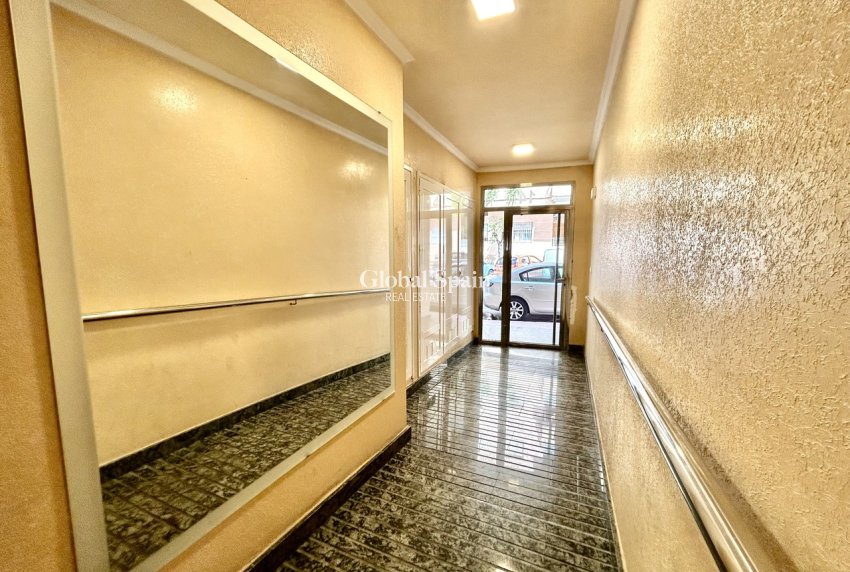 Venta - APARTAMENTO -
TORREVIEJA - Costa Blanca