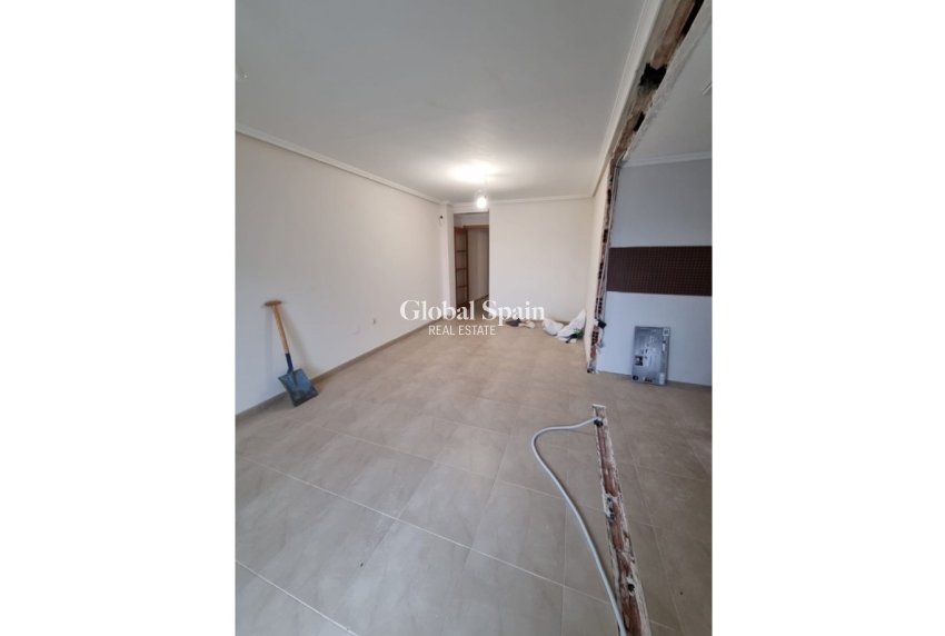 Venta - APARTAMENTO -
TORREVIEJA - Costa Blanca