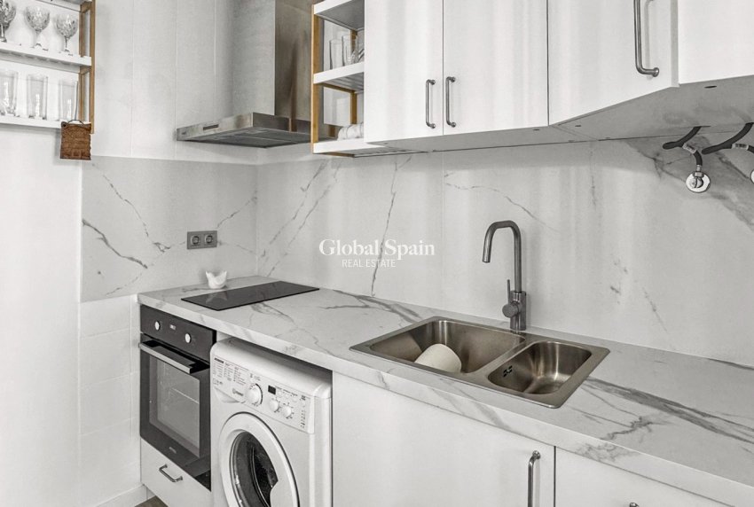 Venta - APARTAMENTO -
TORREVIEJA - Costa Blanca