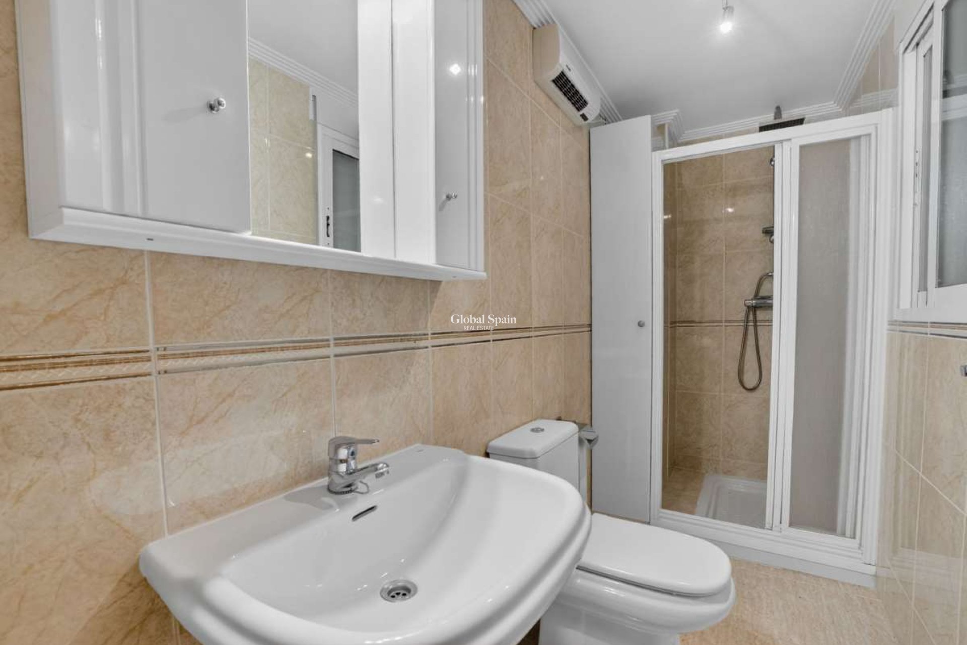 Venta - APARTAMENTO -
TORREVIEJA - Costa Blanca