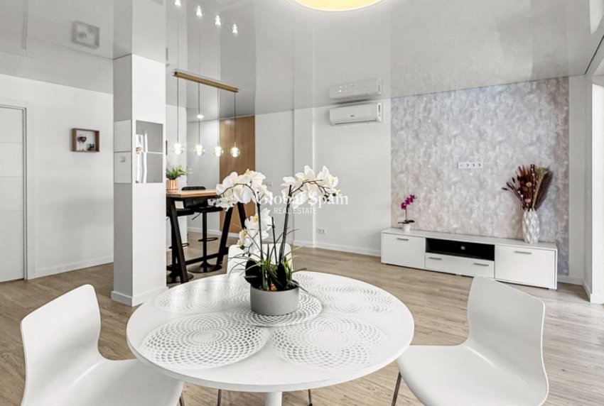 Venta - APARTAMENTO -
TORREVIEJA - Costa Blanca