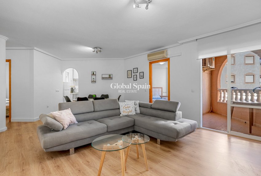 Venta - APARTAMENTO -
TORREVIEJA - Costa Blanca