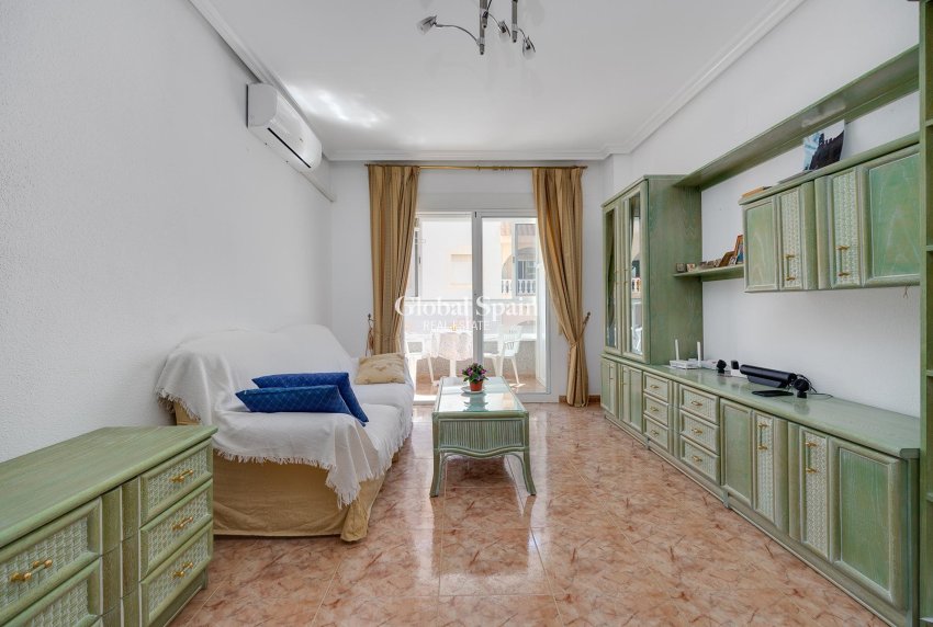 Venta - APARTAMENTO -
TORREVIEJA - Costa Blanca
