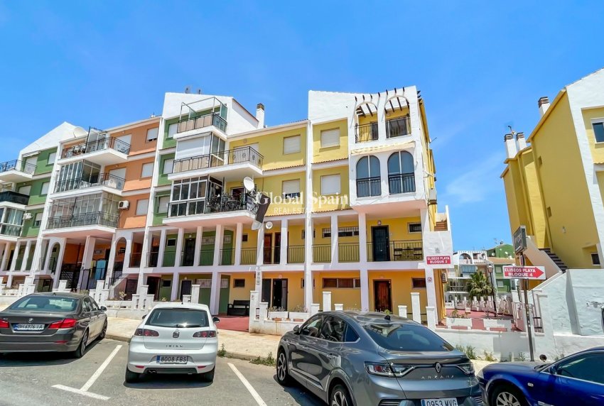 Venta - APARTAMENTO -
TORREVIEJA - Costa Blanca