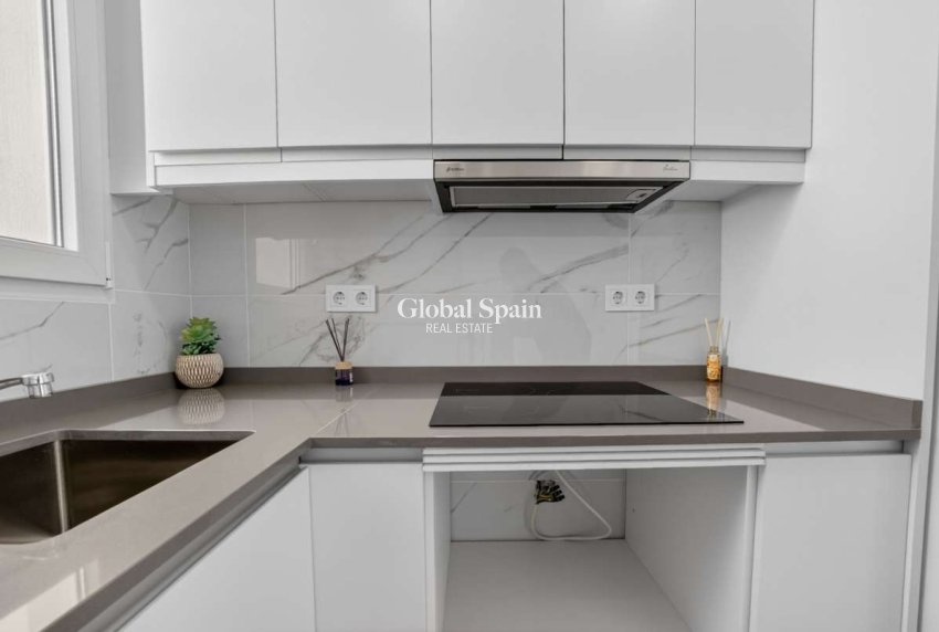 Venta - APARTAMENTO -
TORREVIEJA - Costa Blanca