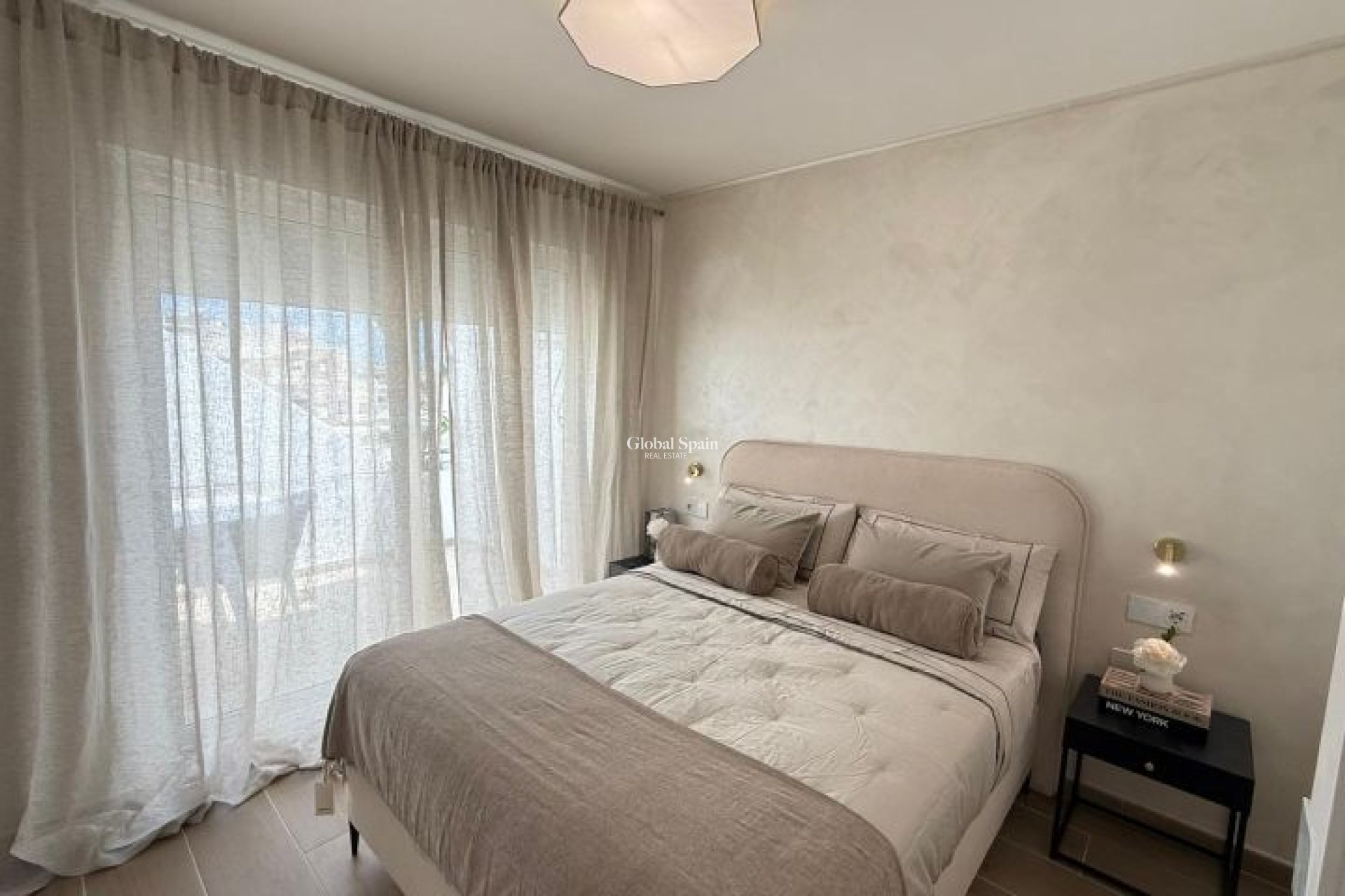 Venta - APARTAMENTO -
TORREVIEJA - Costa Blanca