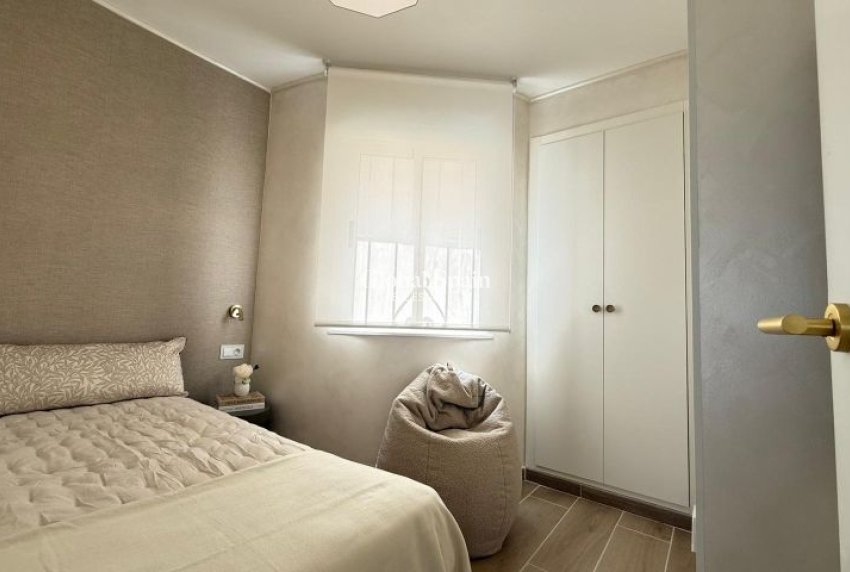 Venta - APARTAMENTO -
TORREVIEJA - Costa Blanca