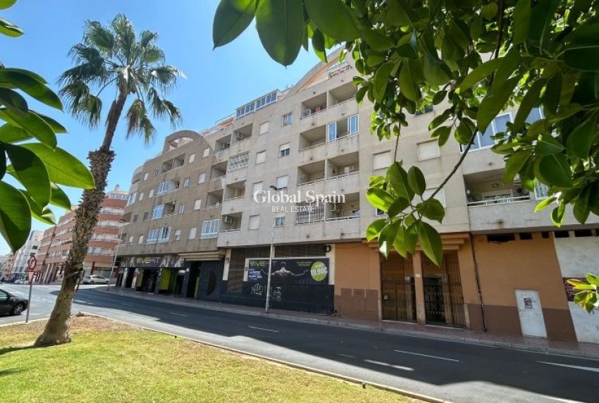 Venta - APARTAMENTO -
TORREVIEJA - Costa Blanca