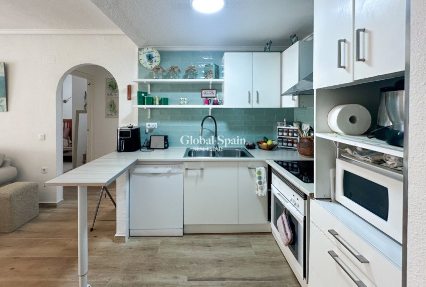 Venta - APARTAMENTO -
TORREVIEJA - Costa Blanca