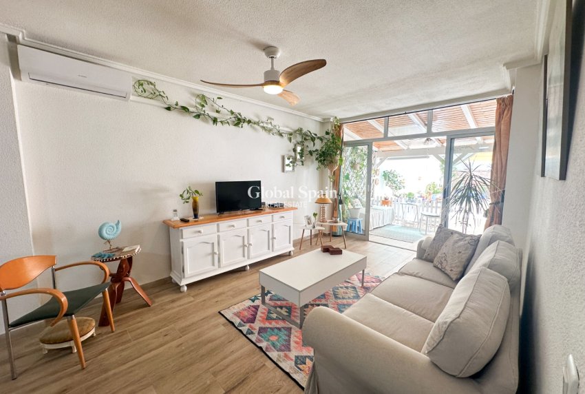 Venta - APARTAMENTO -
TORREVIEJA - Costa Blanca