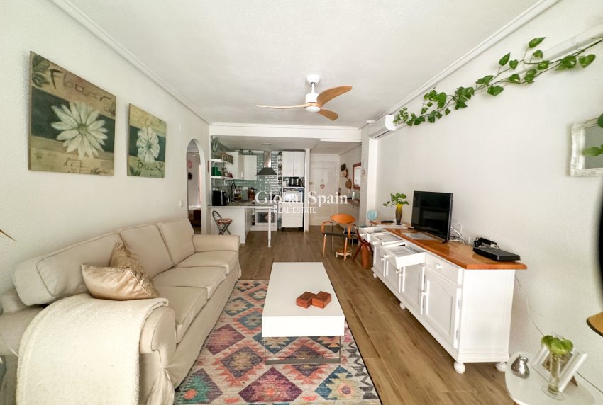 Venta - APARTAMENTO -
TORREVIEJA - Costa Blanca