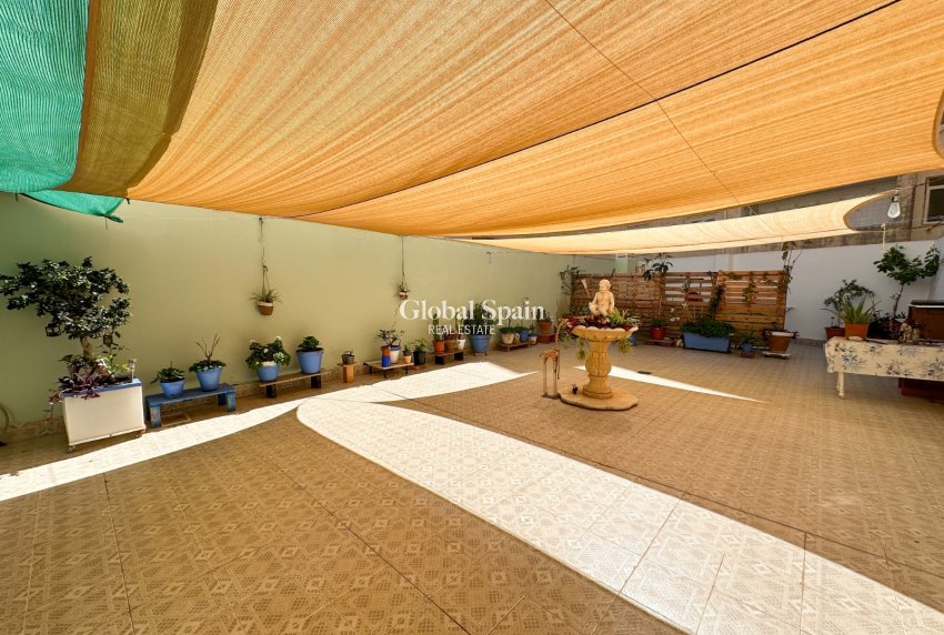 Venta - APARTAMENTO -
TORREVIEJA - Costa Blanca