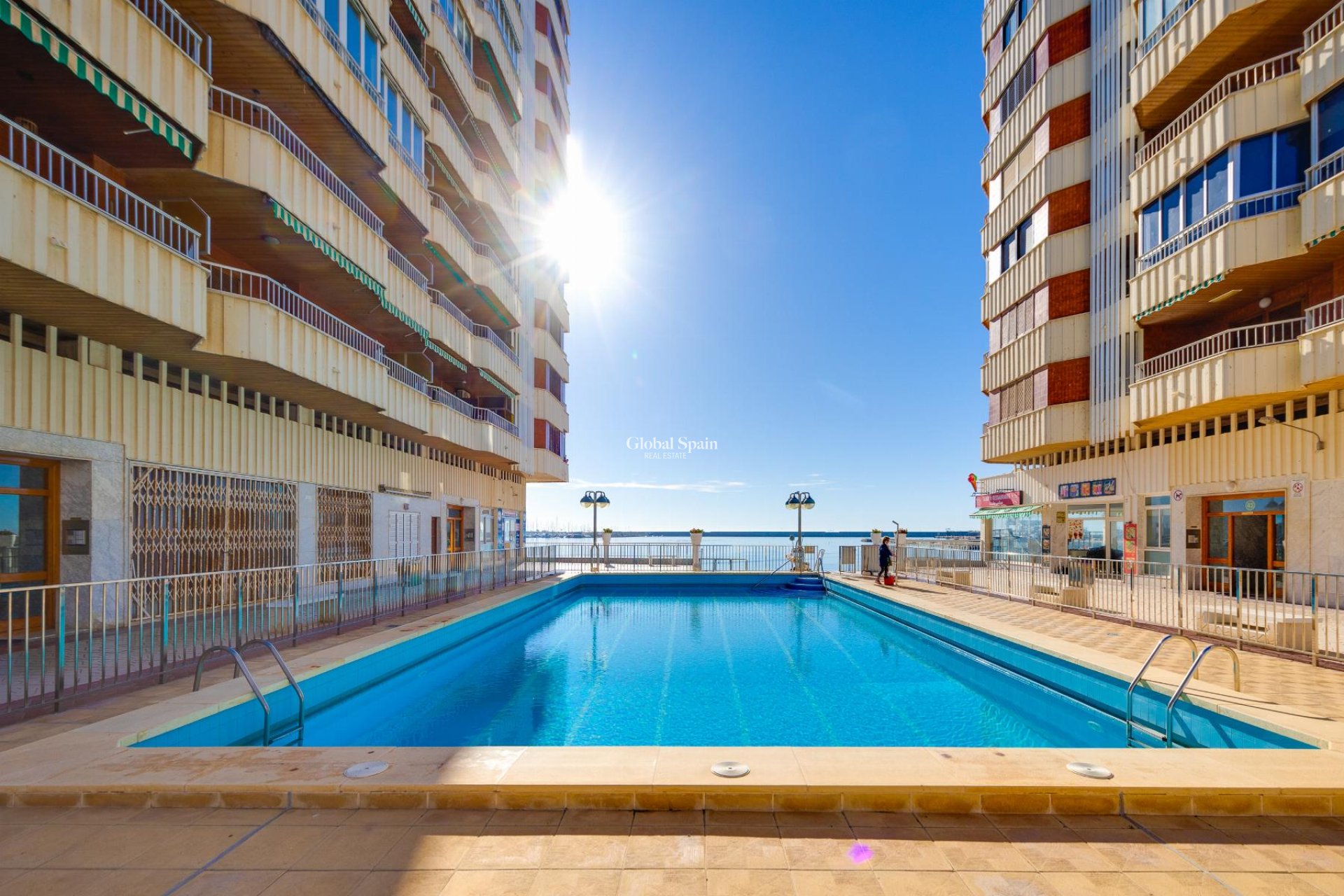 Venta - APARTAMENTO -
TORREVIEJA - Costa Blanca