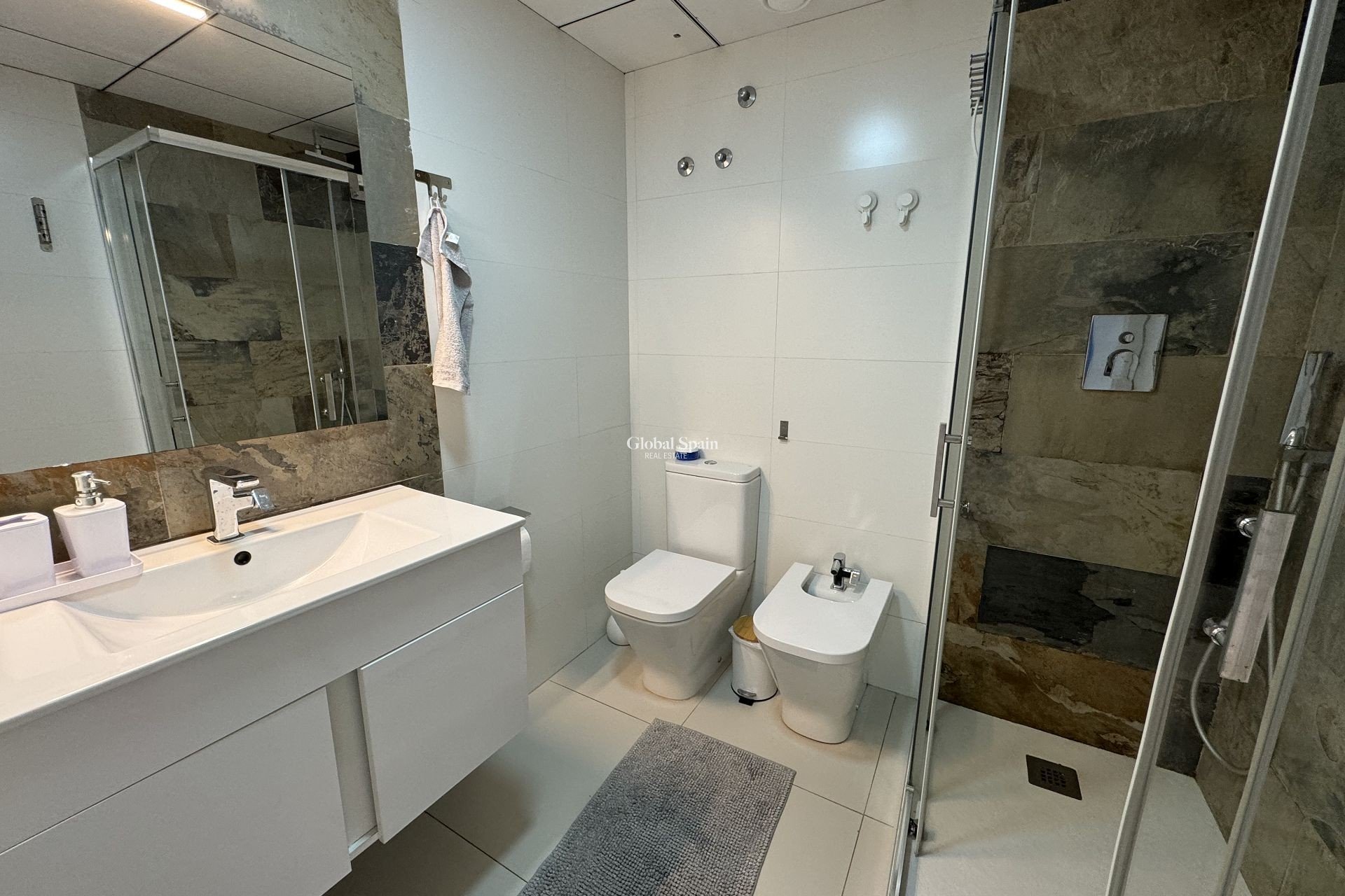 Venta - APARTAMENTO -
TORREVIEJA - Costa Blanca