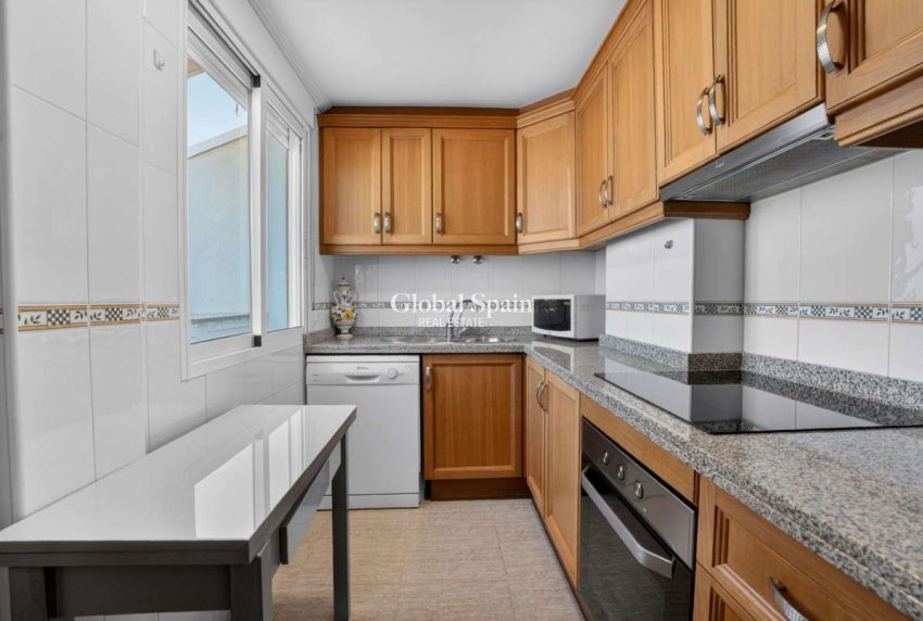 Venta - APARTAMENTO -
TORREVIEJA - Costa Blanca