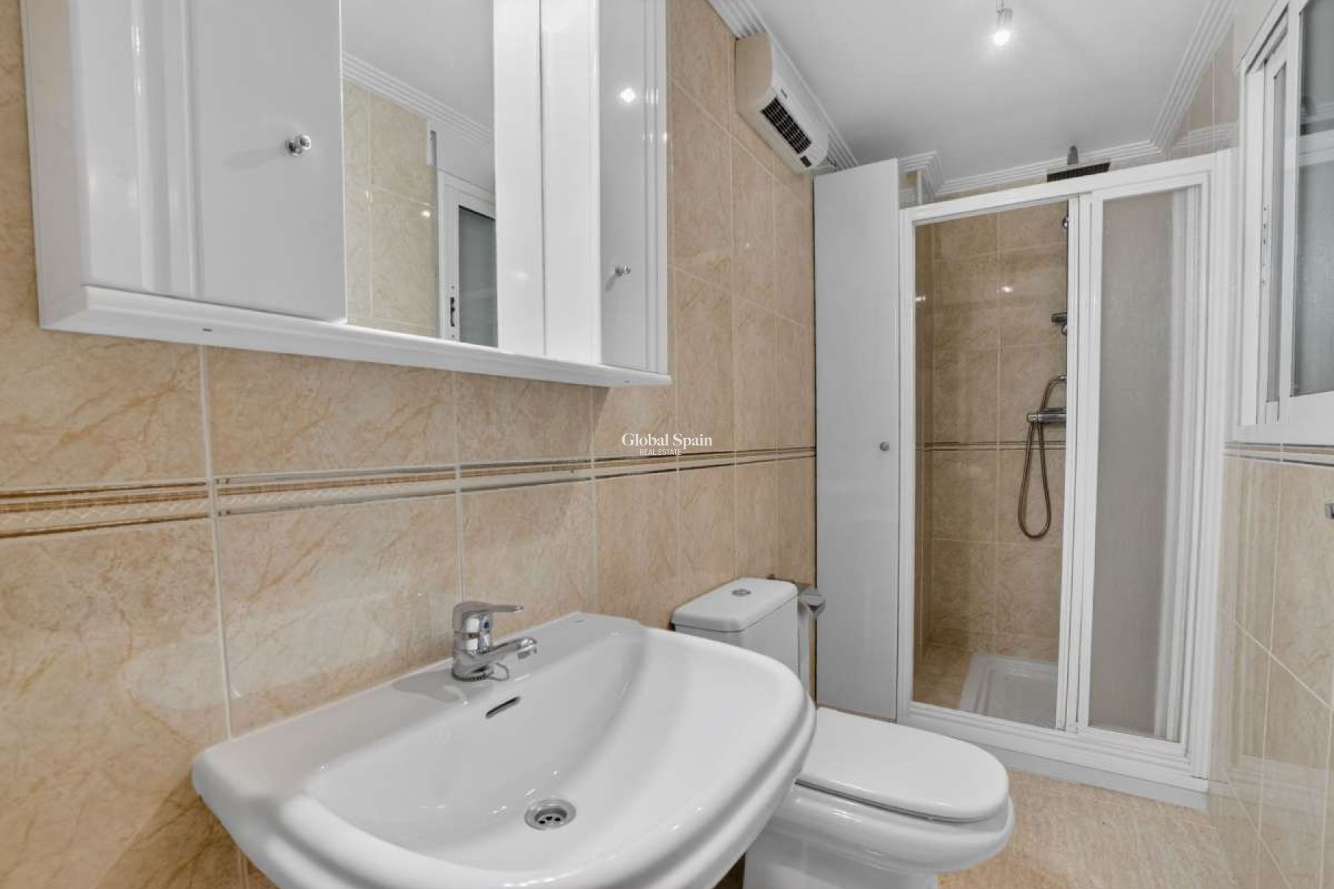 Venta - APARTAMENTO -
TORREVIEJA - Costa Blanca