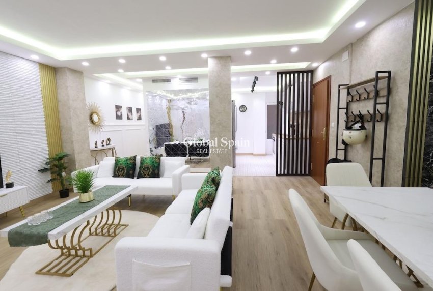 Venta - APARTAMENTO -
TORREVIEJA - Costa Blanca