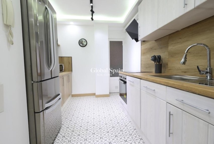 Venta - APARTAMENTO -
TORREVIEJA - Costa Blanca