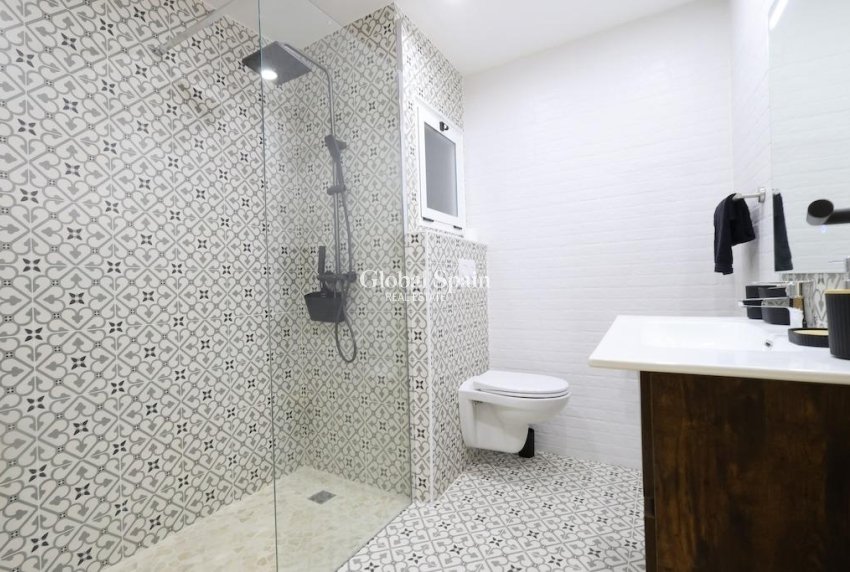 Venta - APARTAMENTO -
TORREVIEJA - Costa Blanca