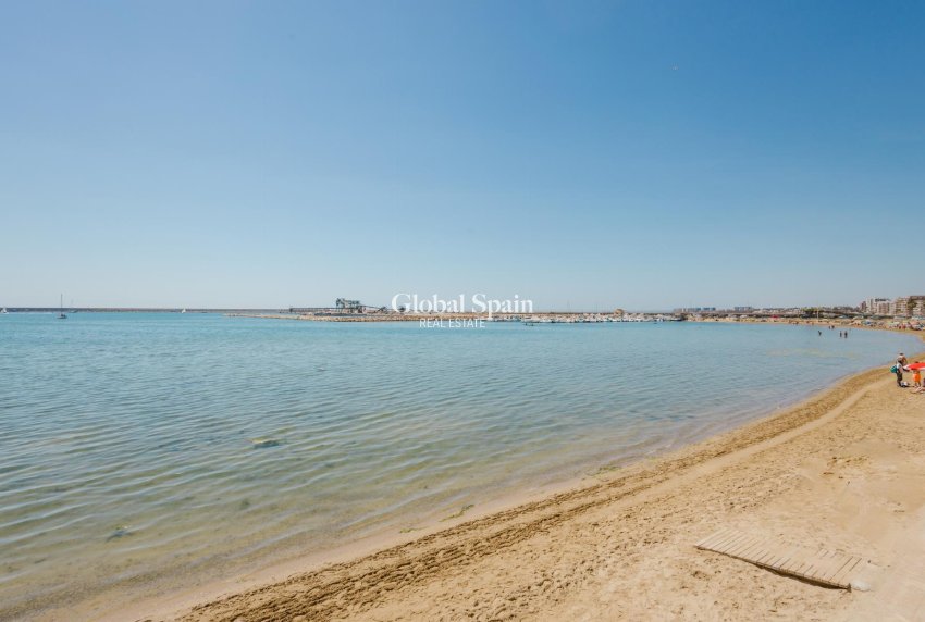 Venta - APARTAMENTO -
TORREVIEJA - Costa Blanca