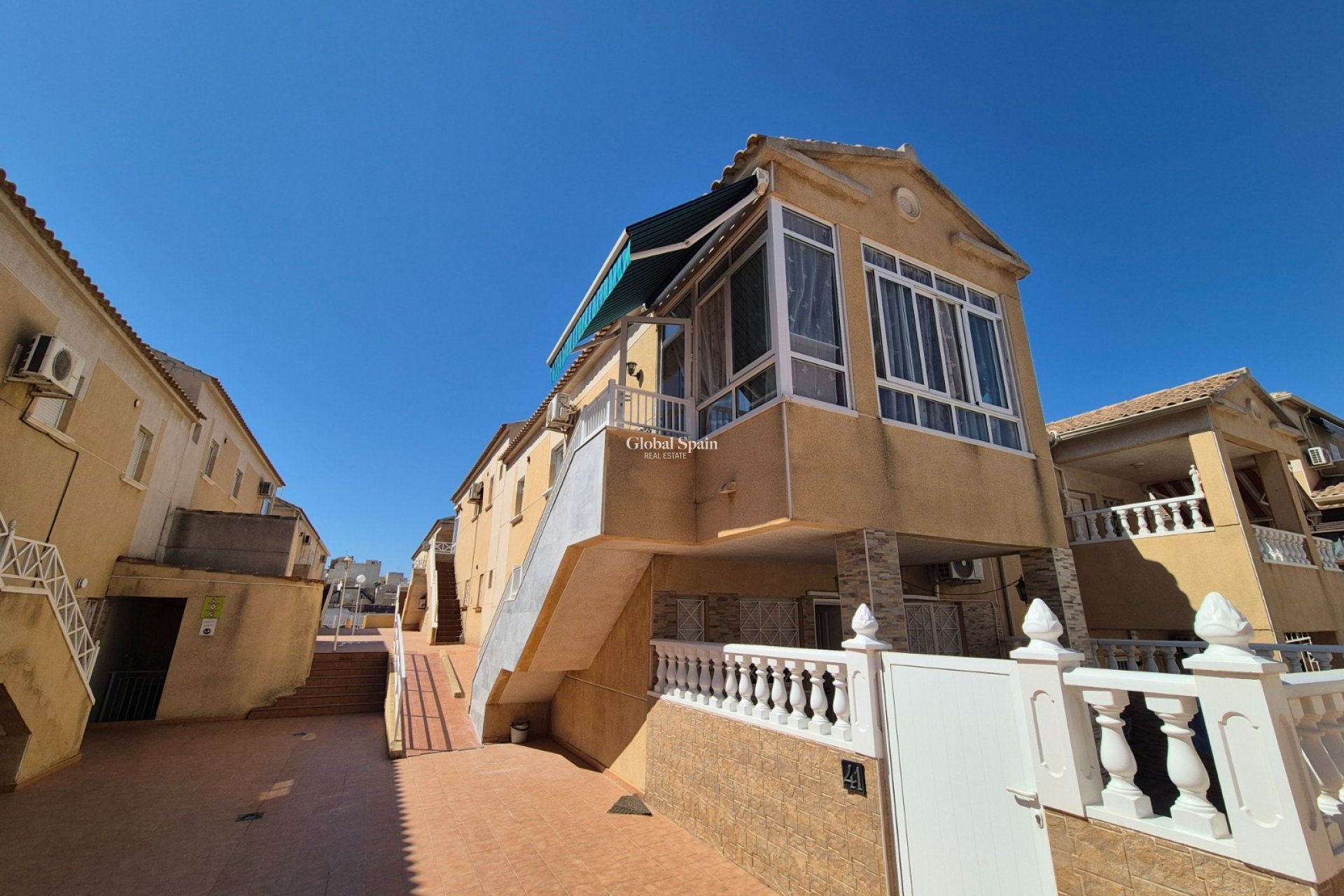 Venta - APARTAMENTO -
TORREVIEJA - Costa Blanca