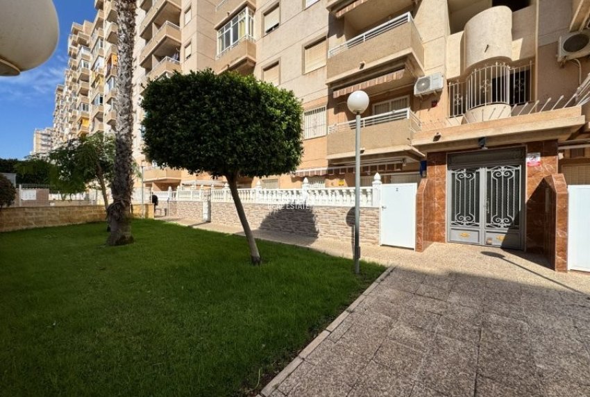 Venta - APARTAMENTO -
TORREVIEJA - Costa Blanca